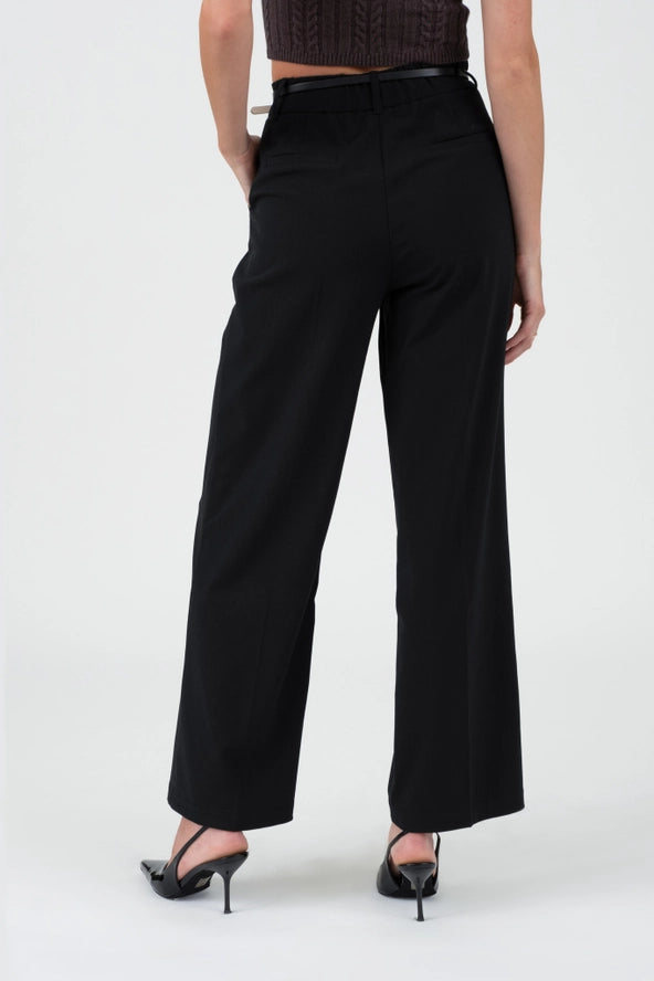 Vela Pleated Trouser