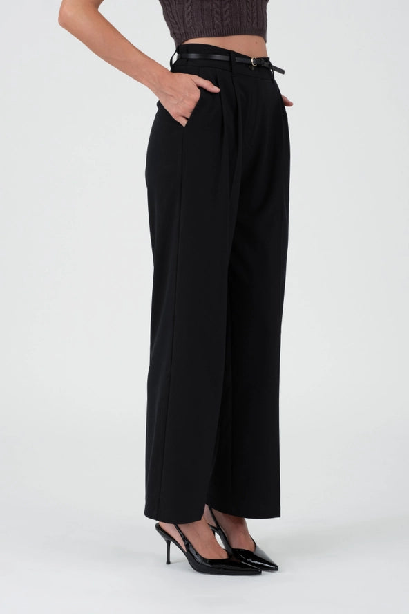 Vela Pleated Trouser