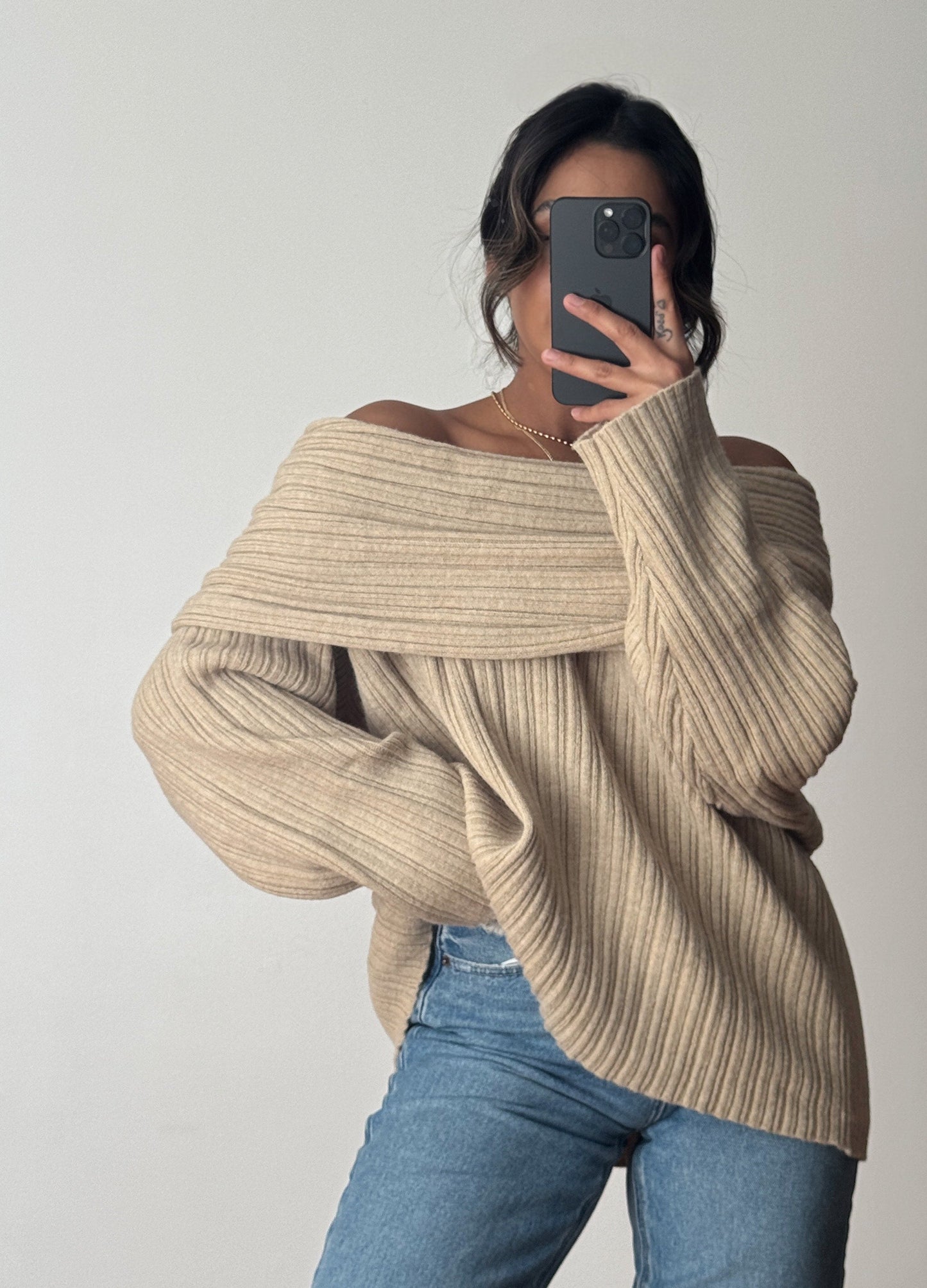 London Sweater - Beige