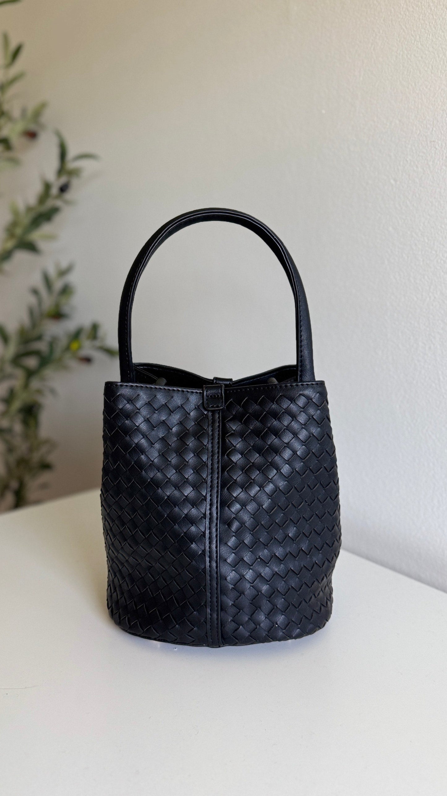 Bucket Bag Black